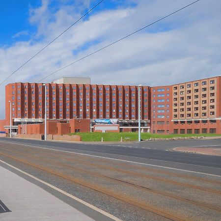 Grand Hotel Блекпул Екстер'єр фото The hotel in 2017